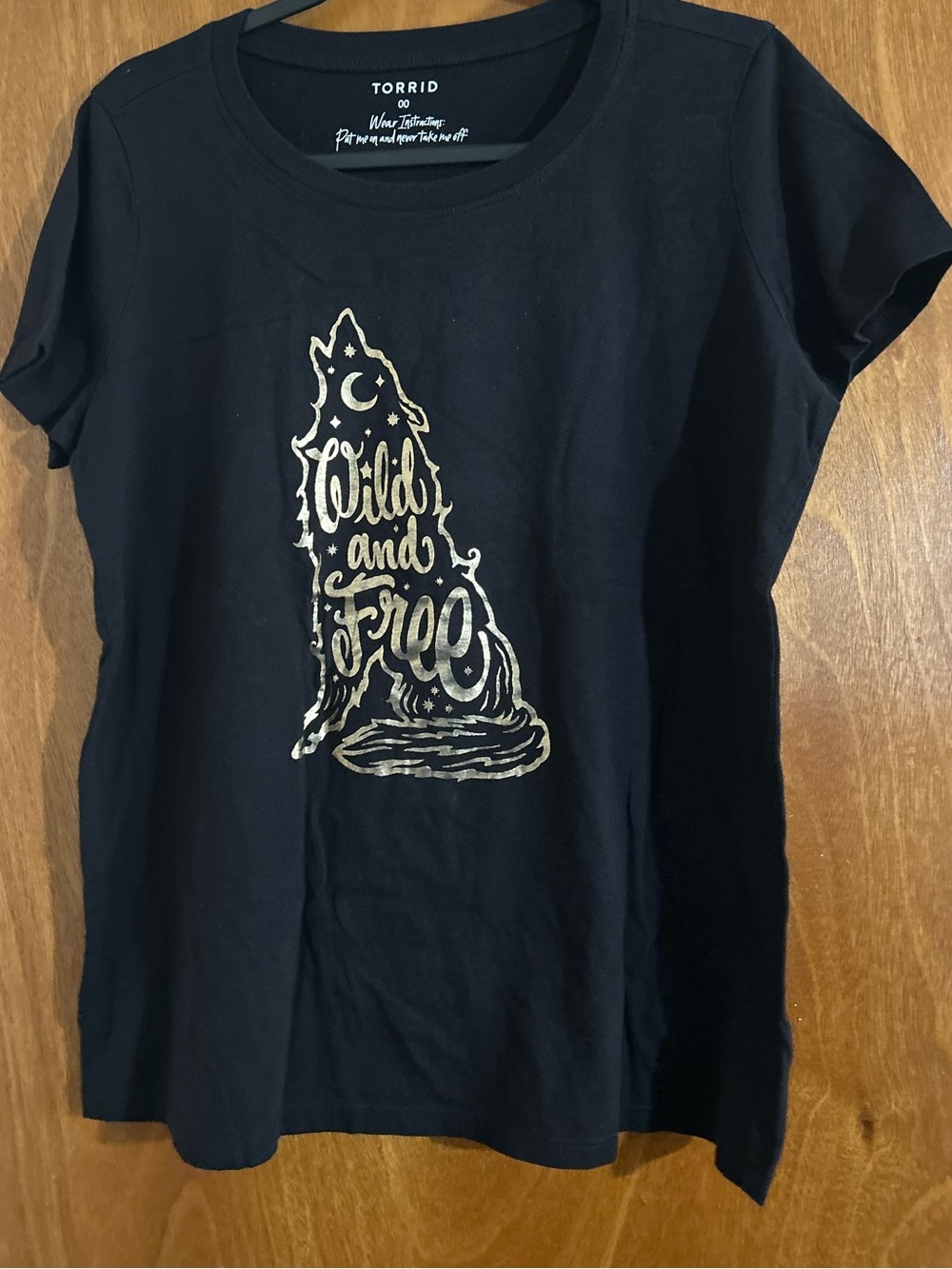 Torrid graphic tee shirt short sleeve size medium / large